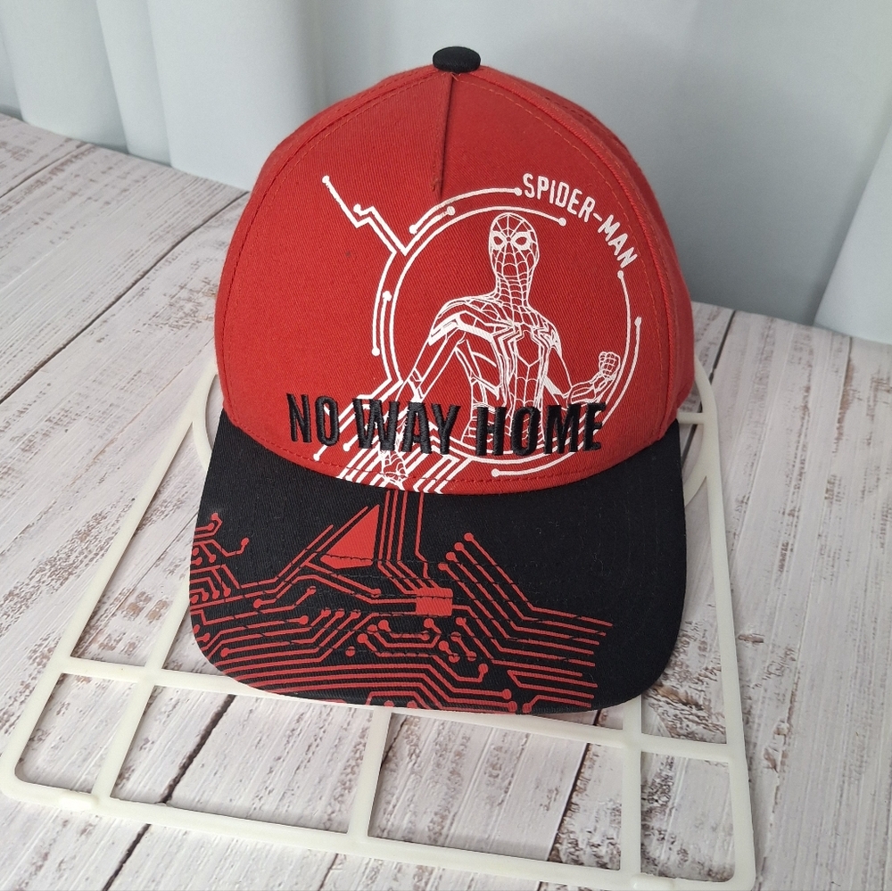 Difuzed Spider-Man No Way Home Marvel Comics Red Snapback Cap